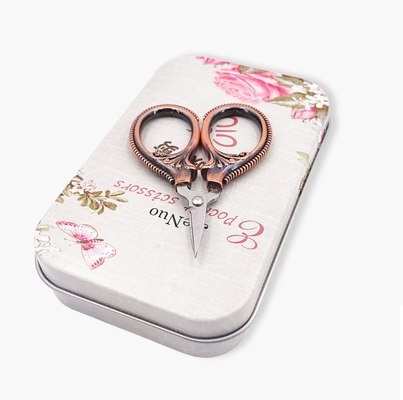 TIJERA BORDADA DECORATIVA VINTAGE MINI - 60 x 42 mm